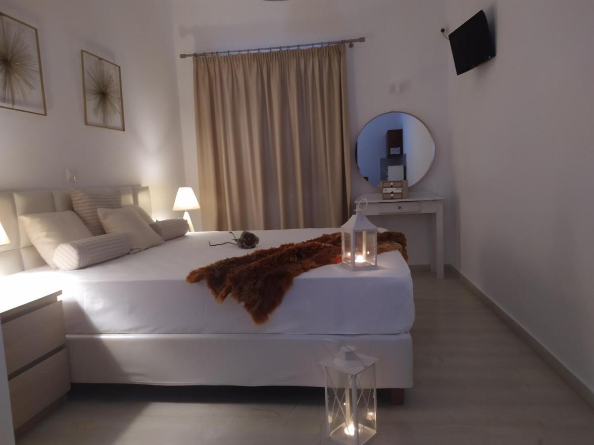 Aronis Apartments เวนิทเซส ภายนอก รูปภาพ