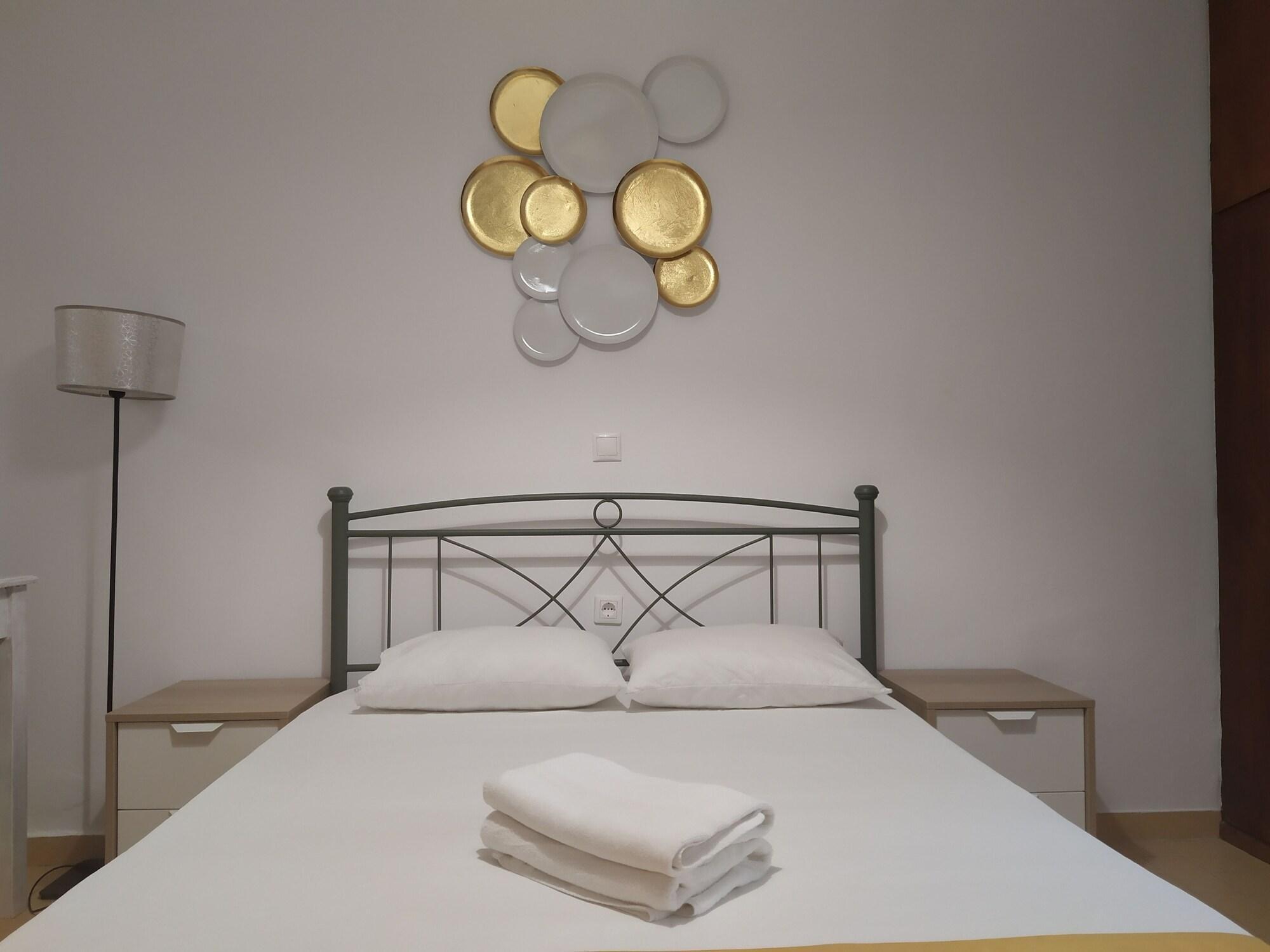 Aronis Apartments เวนิทเซส ภายนอก รูปภาพ