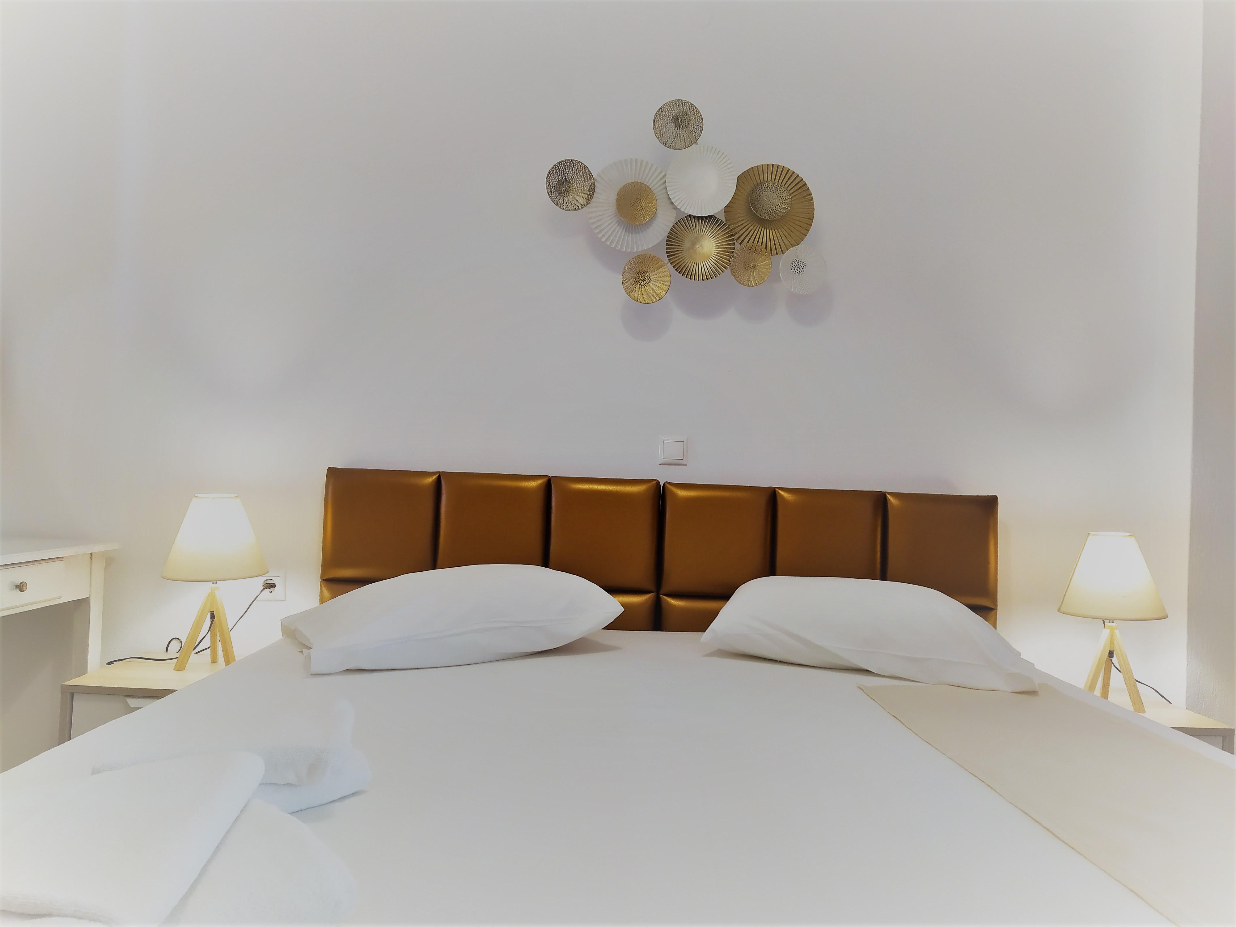 Aronis Apartments เวนิทเซส ภายนอก รูปภาพ