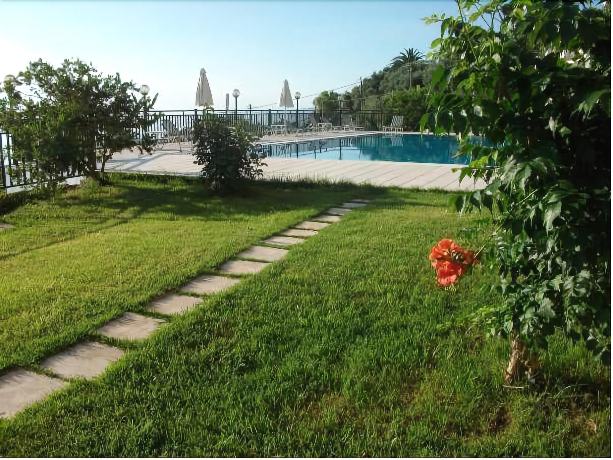 Aronis Apartments เวนิทเซส ภายนอก รูปภาพ