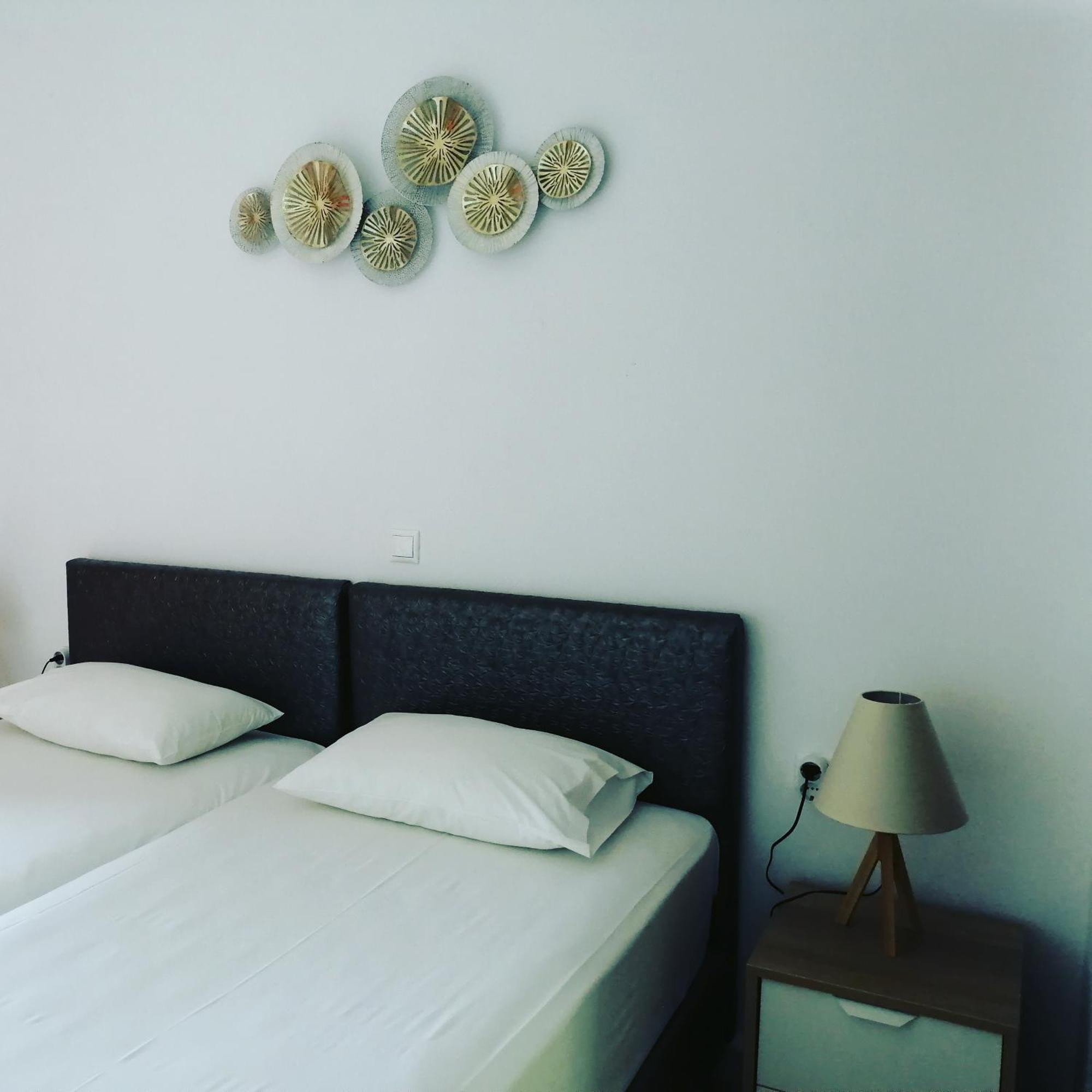 Aronis Apartments เวนิทเซส ภายนอก รูปภาพ