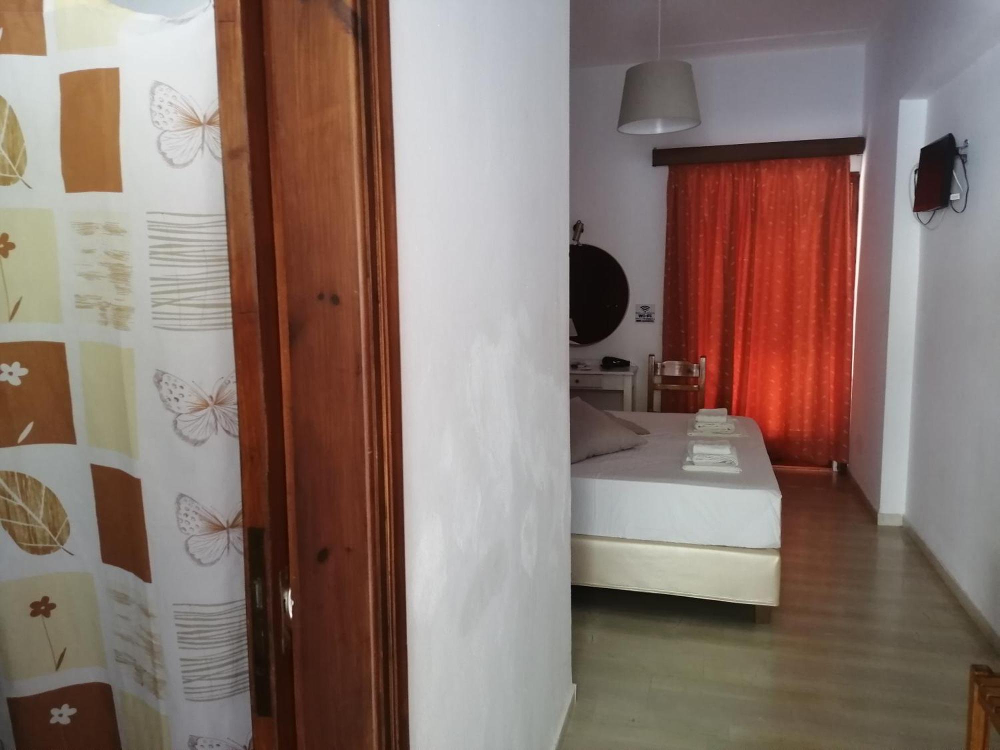 Aronis Apartments เวนิทเซส ภายนอก รูปภาพ