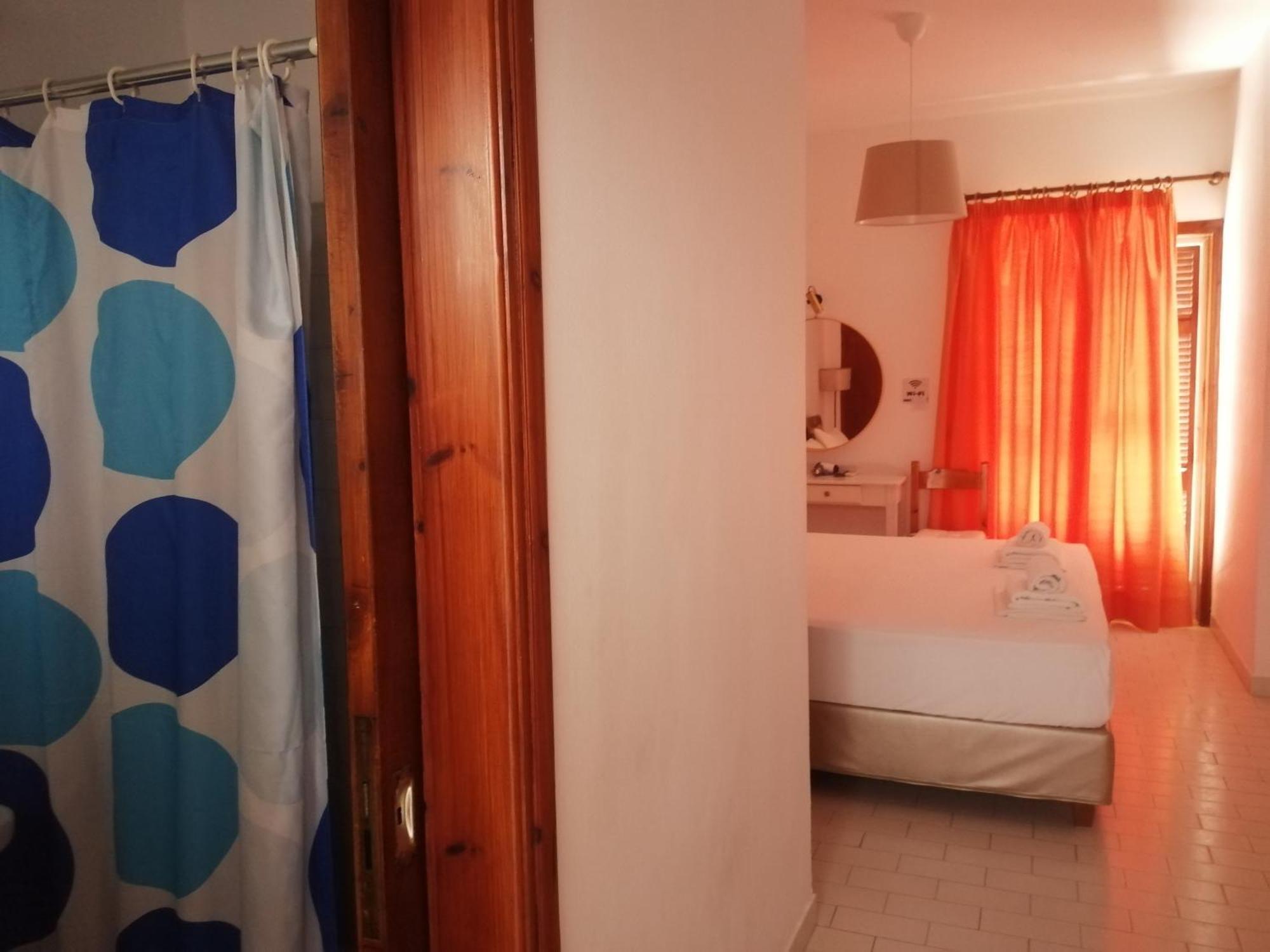 Aronis Apartments เวนิทเซส ภายนอก รูปภาพ