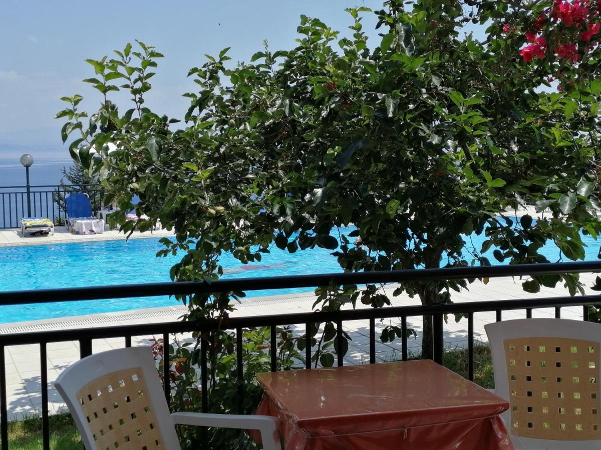 Aronis Apartments เวนิทเซส ภายนอก รูปภาพ
