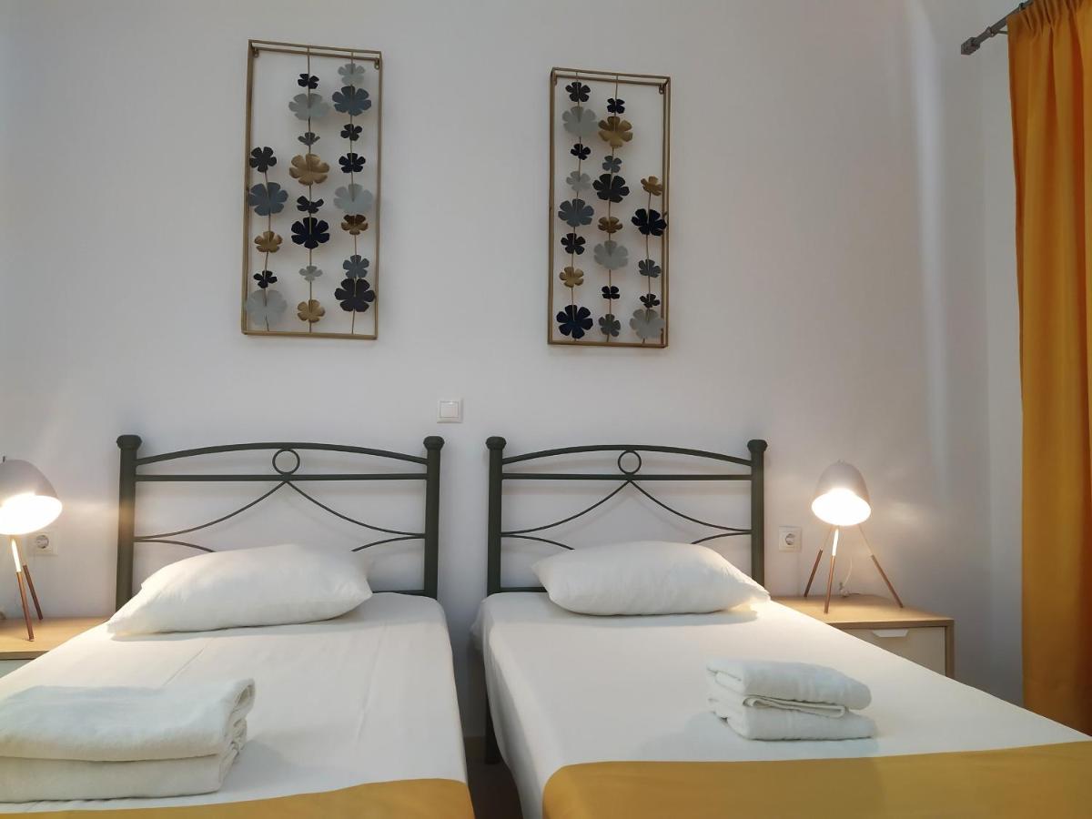 Aronis Apartments เวนิทเซส ภายนอก รูปภาพ